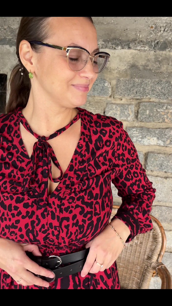 Crypto Mommy: Passeggiata pubblica autunnale nella città senza mutandine