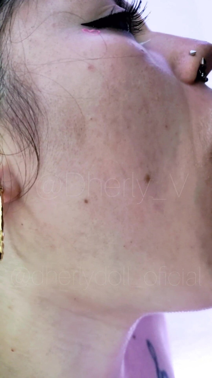 DherlyDoll: 입에 사정하는 걸 좋아하는 미녀