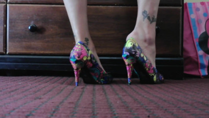 Abby Anna: High heel pump shoe play standing