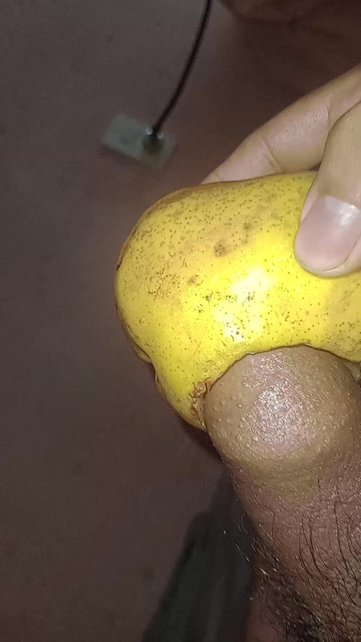 DERECK LUU: Ngentot buah-buahan