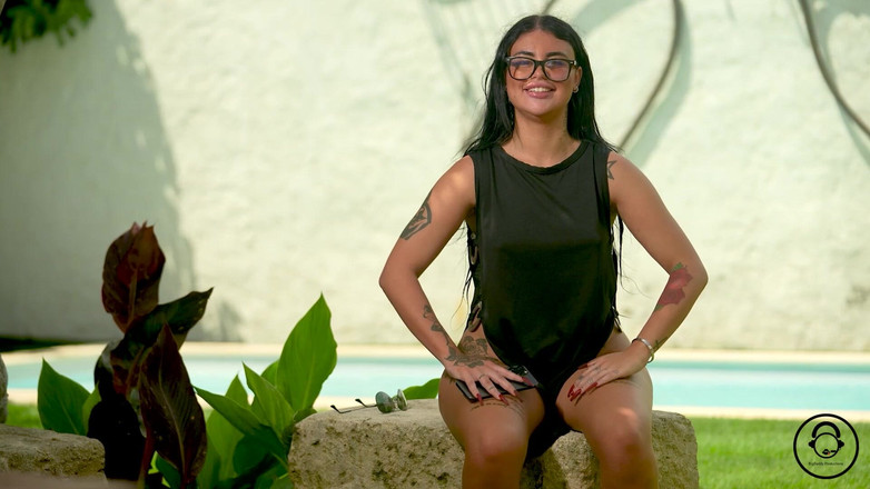 Bigdaddy films: 年轻的阿拉伯人想要鸡巴