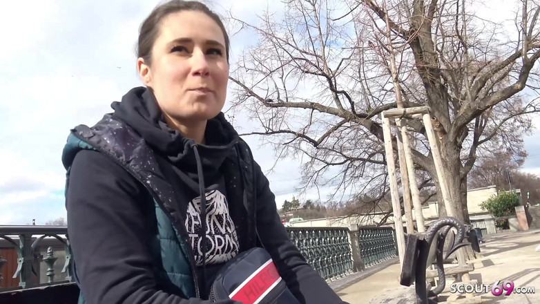 German Scout: German Scout - Remaja comel Lara Fox Bercakap Untuk Kongkek Casting...