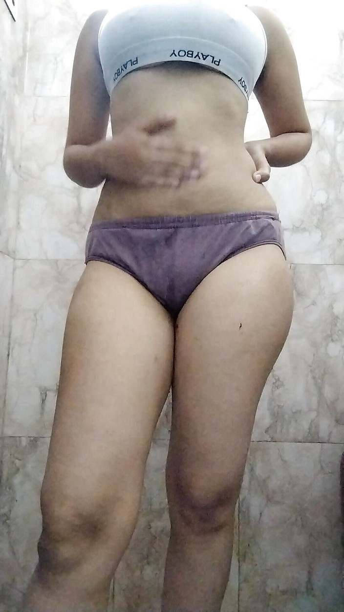 Riyathakur: Am o erecție după ce am văzut o fată cu...