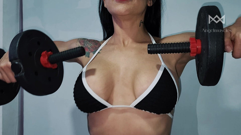 Angelmuscles: Mile Power &amp; Veins ile Biseps Egzersizi