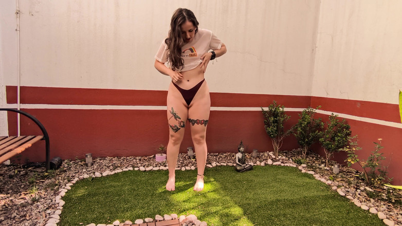 Candy Camille: 在我的花园里挠痒痒