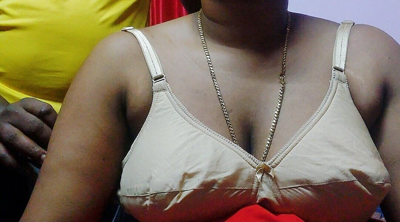 Desi Mohini: Indiana com tia Mohini