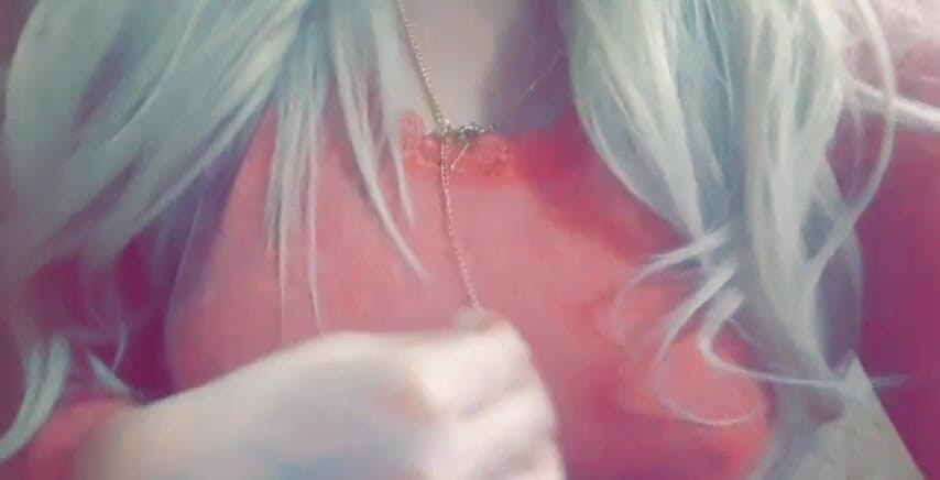 stuffed animal Katrin: Vidím tvého tvrdého ptáka?