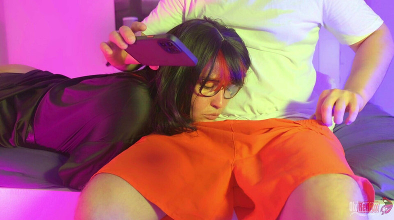 OlxRedFox: Macecha a nevlastní syn. Nevlastní syn mě ošukal hluboko do...