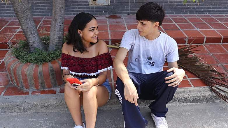 ValentinaHot10: 当她的男朋友不在家时邀请我邻居的裸体邻居瓦伦蒂娜到我家 - Valentina hot10