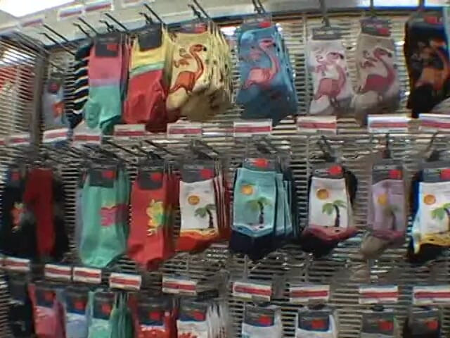 Outdoor pervs: Pickup while shopping - hot quick fuck in the bathroom