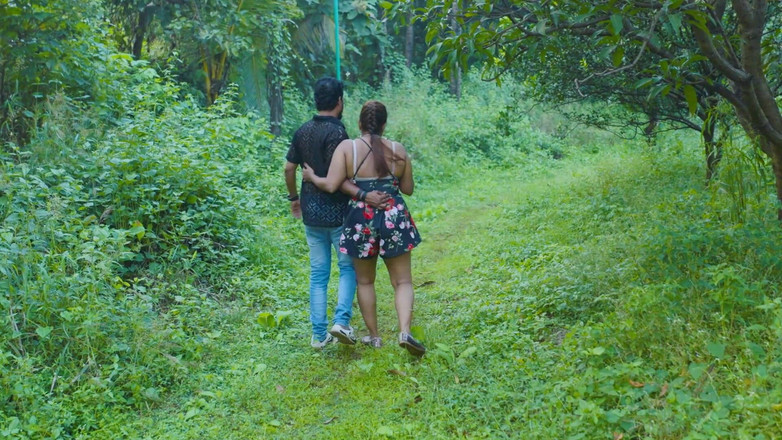 Kilash: Caliente pareja india, completo sexo hardcore en selva