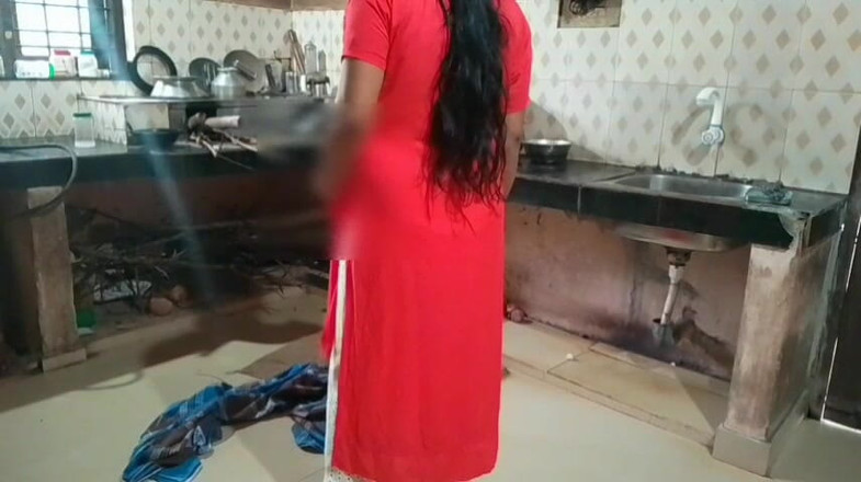 Skydreem1104: Coppia malese che fa pompino in cucina a casa