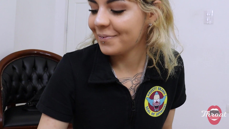 Lady Snow Brasil: このいたずらなブロンドは、ミルクが出るまで私のペニスをしゃぶるのが大好きです