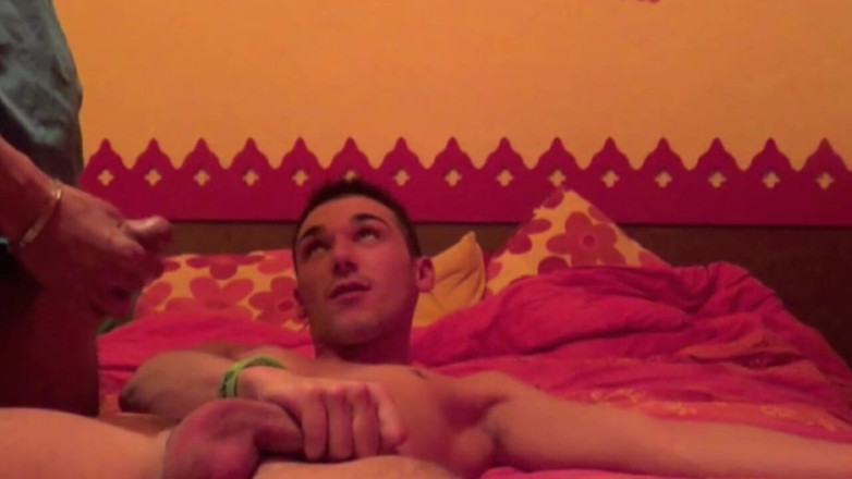 Sneaker gay: Sneaker sex tape cam with Jimy Fix and Tony