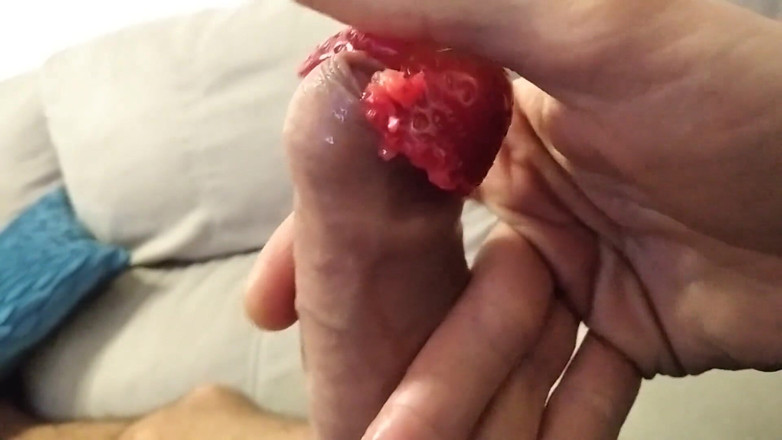 Elvissc: My Huge Fat Cock I Enjoyed Fucking This Strawberry so...