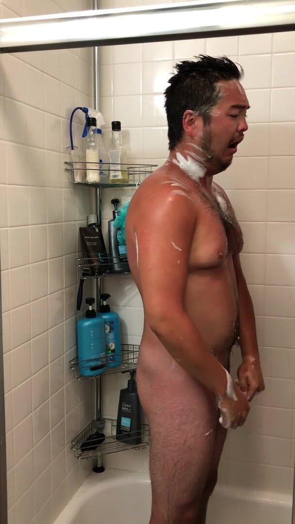 Those Gay Guys: Douche après la baise et gommage