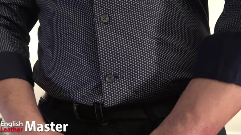 EnglishLeathermaster: 先生がマスターベーターを使い、JOIを付与