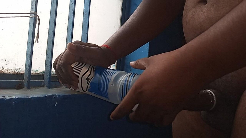 Sweet Indian cock: Abang ipar dan kakak ipar radha bhabhi lagi asik nyepong...