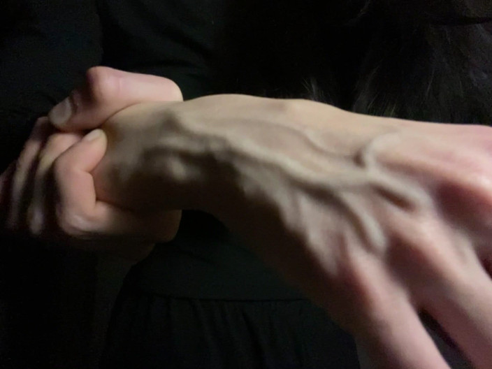 Princess Aisha: Crazy Swollen Veins