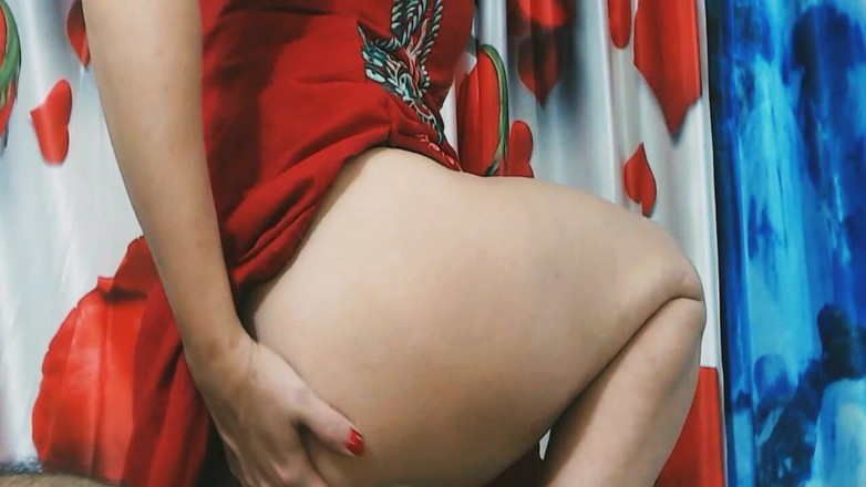 Bolly Karma: Його член лікує її депресію і приносить щастя