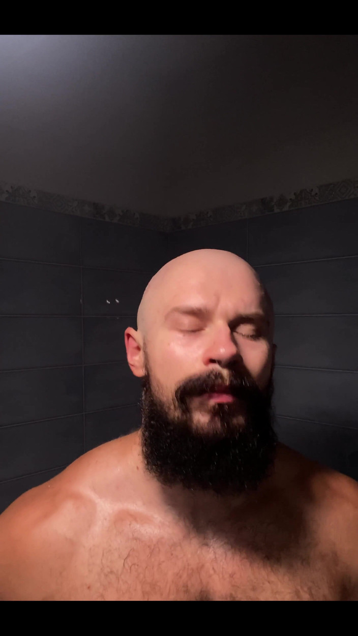 Mister Stone: 내 머리를 면도하는 Asmr 비디오