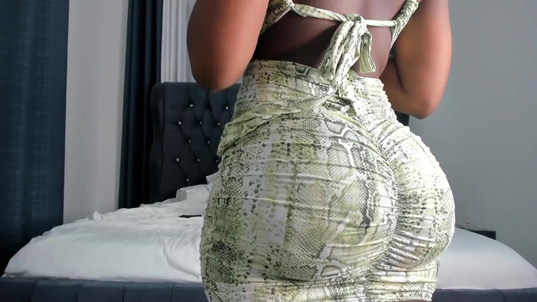 Perfect black ass: Jack off to my perfect black ass in a dress...