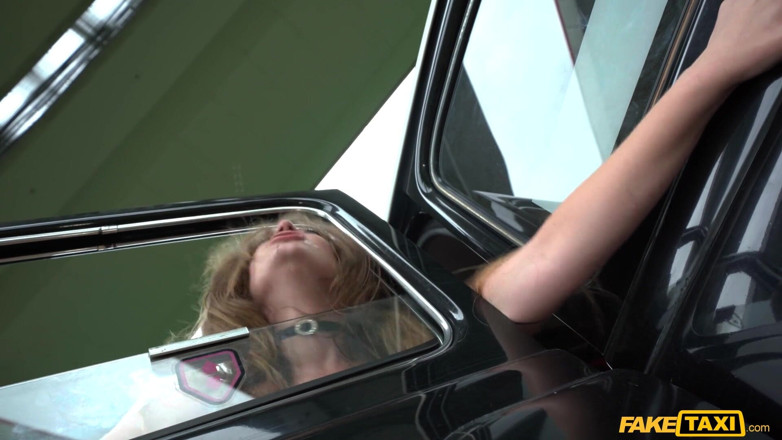 Fake Taxi: Fake Taxi -venom Evil Deepthroats Her Panties While Getting Fucked Hard