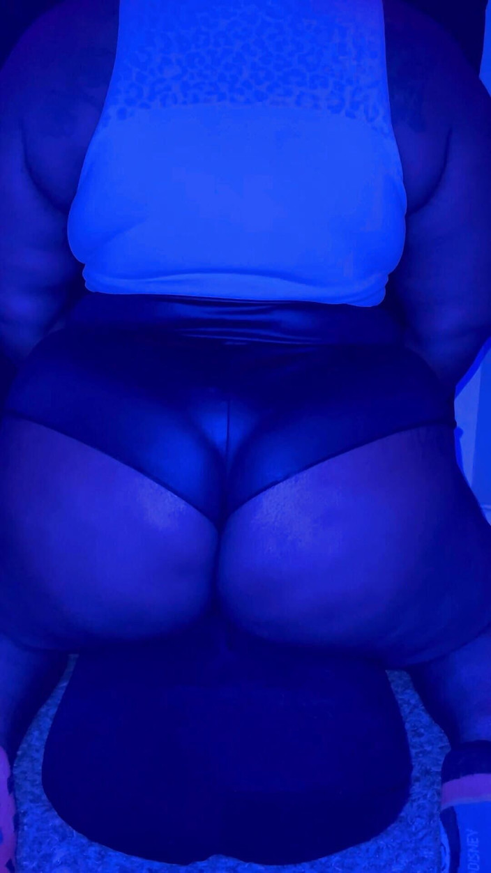OptimaCums: Humping My Liberator Pillow