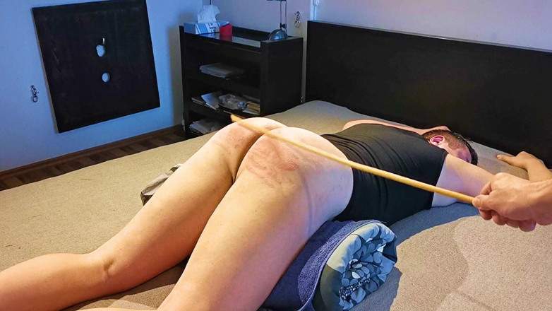 Master Drex: Порка на моєму ліжку.