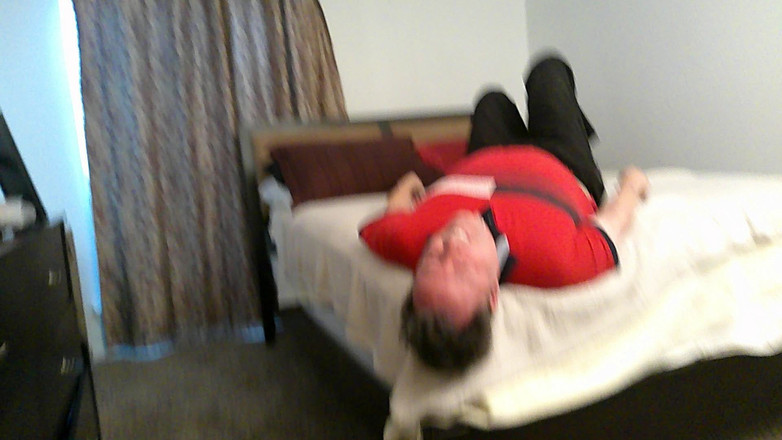 BBW nurse Vicki adventures with friends: Siadanie na twarzy Blooper