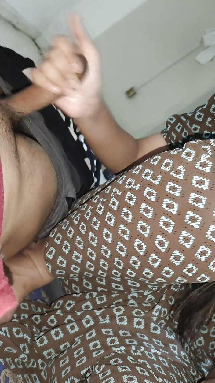 Hotfuck20: Muslim Hijabi Girl Fucks a Hindu Guy for Fun