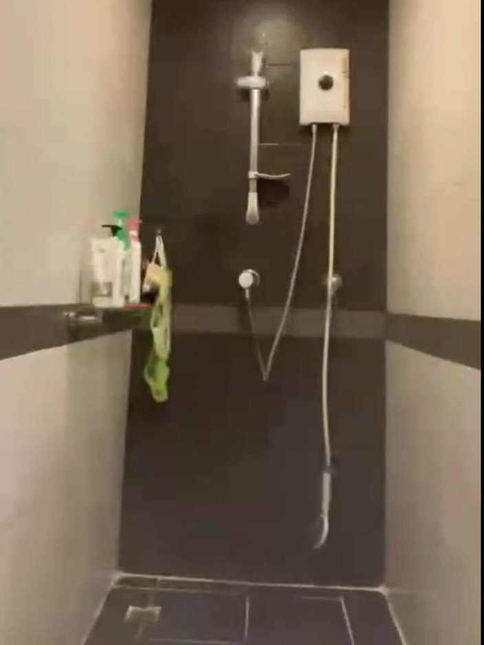 Cum: Toilet Fun with the Myanmar Guy Security Guard of the...