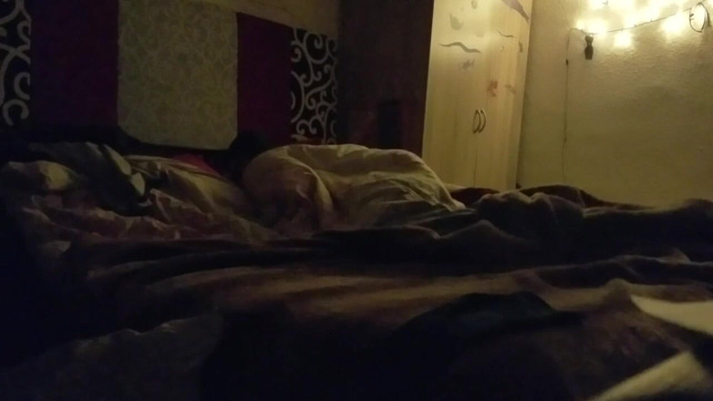 KittieNoOne: Saya adalah seorang submisif untuknya malam ini