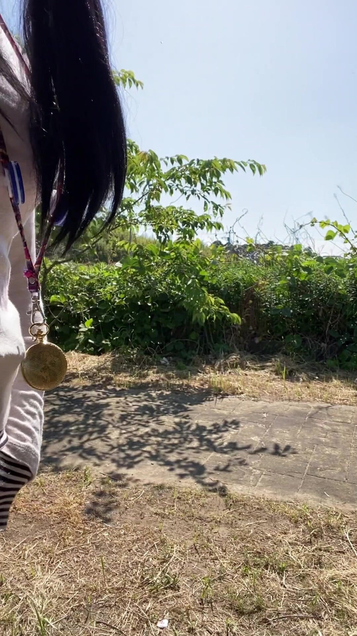 megu2002: No. 231 Early Summer Park Stroll with Exposed Pussy