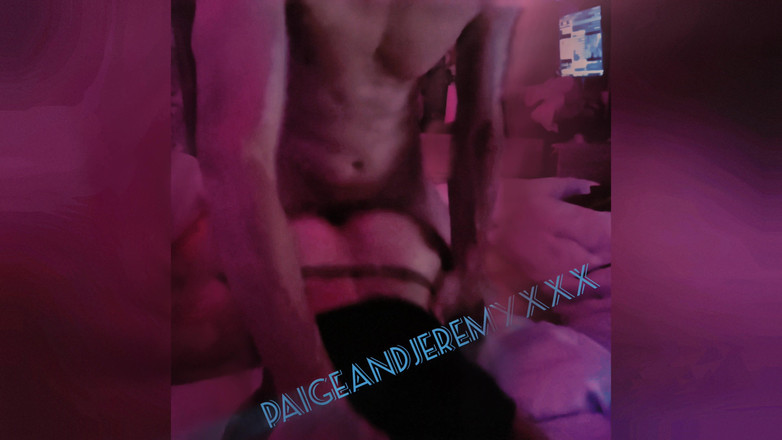 PaigeandjeremyXXX: अब तक की सबसे अच्छी चुदाई और कराह देखें !!