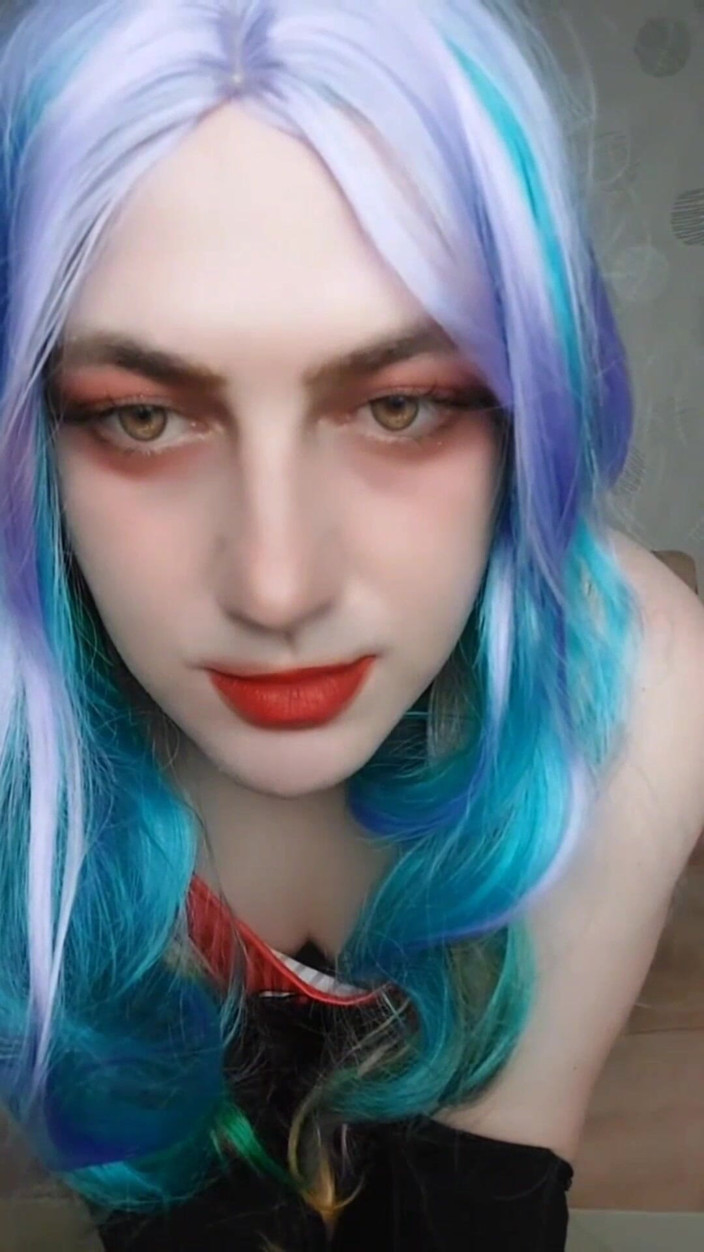 Kitty_Cross: Princess kitty parla con gli amici