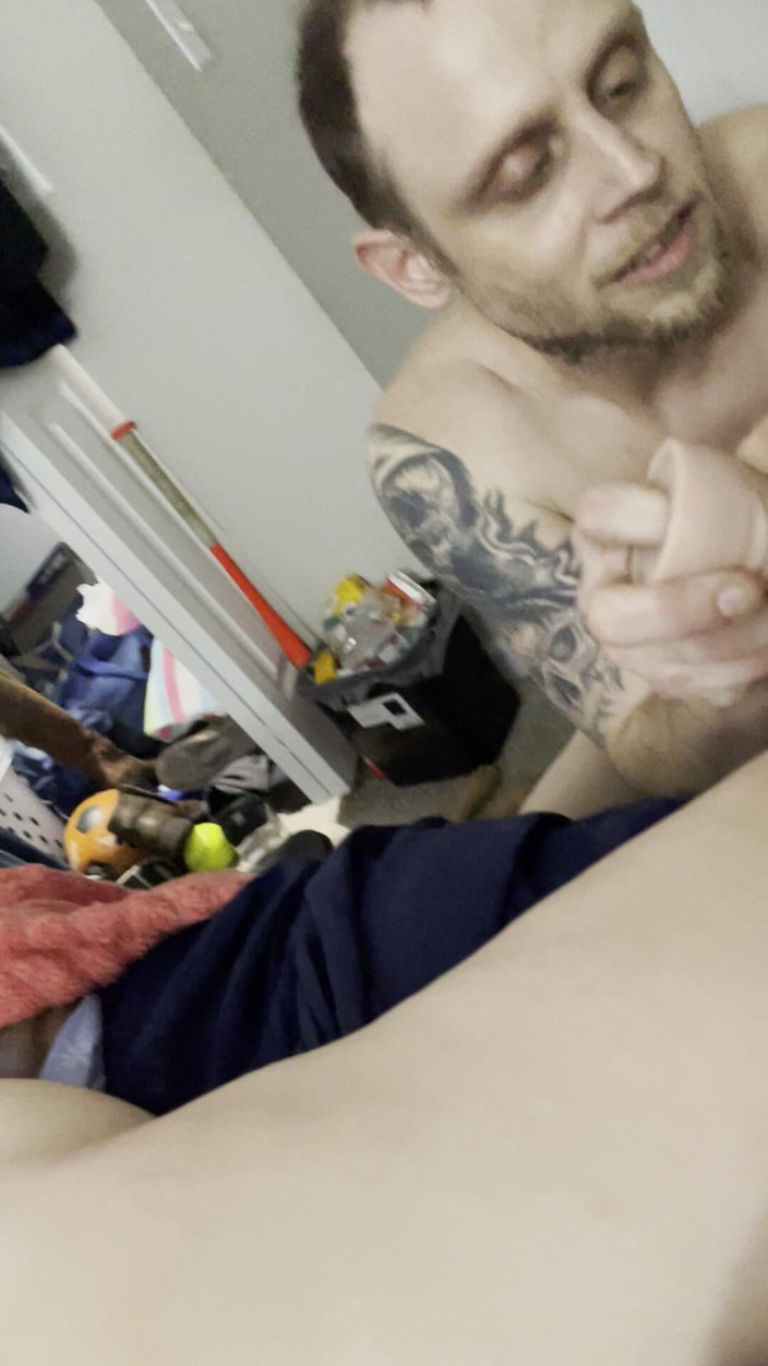 Baby girl with brown eyes: Îmi place să-l ia adânc