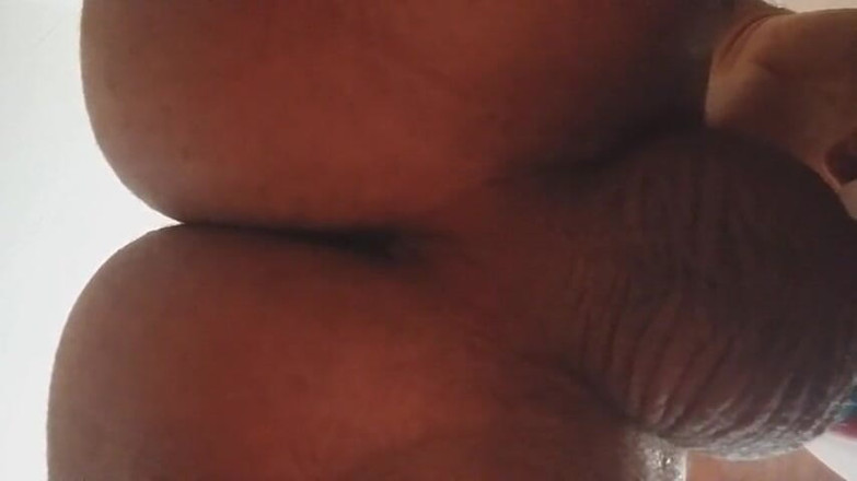 Naxy: Throat cum