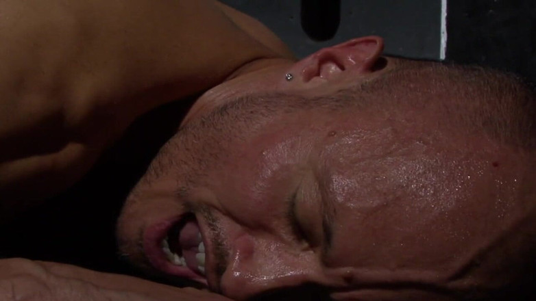 Raw sex with friends from France: Il Me Baise Et Lance Le Seprme Dans Mon Cul