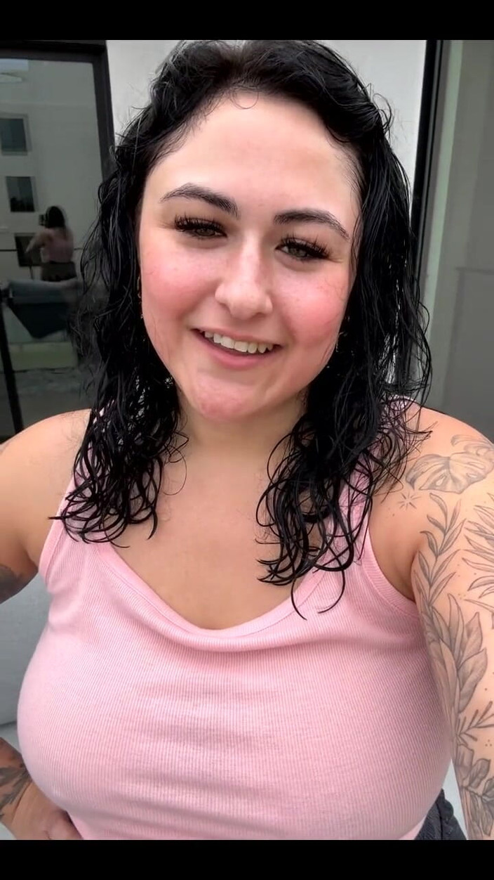 Josie Jaxxon: Bună dimineața cu țâțe din La!