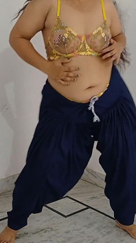 Indian Gasti Nude Mujra on Punjabi Song