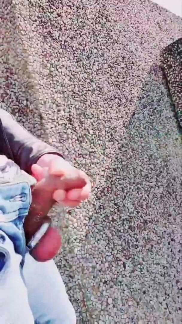 Slutboyben: Slutboyben Cam4 Eksibisionis Pompa Bensin