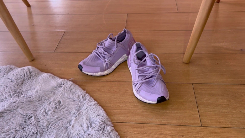 scarlettandc: Compilation De Filles Adorant Leurs Pieds