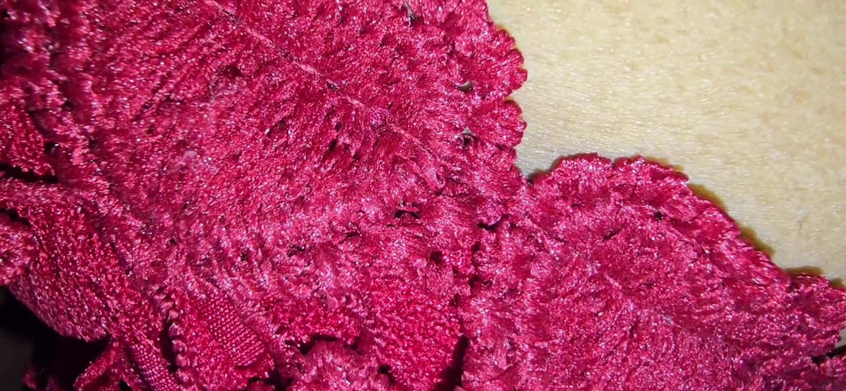 SafeRosebush8: 和我们村里最美丽的女孩做爱