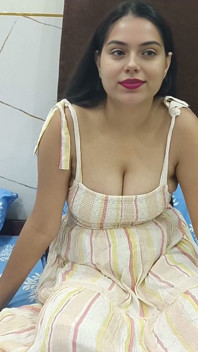 Rough Sex with My Stepbrother's Cock Is Perfect for Saara's Wet Pussy After the Breakup.
