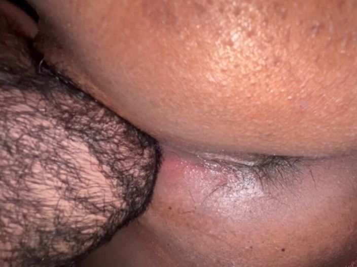 Rishi: バティジェ・アージ・カ・ジャ・ジャ・アプニ・チャチ・キ・チュットは、チャチャ・ケ・ドゥスレ・サハールをサハール・ジェーンが悪いと言ったら、バリジェ・ネ・チャティ・チャチ・キ・チュット