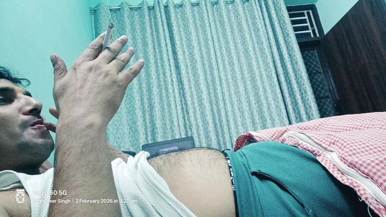 Rajasthani-old-lover: Aisain stiefvader stiefvader Europees Amerikaanse stiefvader Indische politieagent legerman Uncl