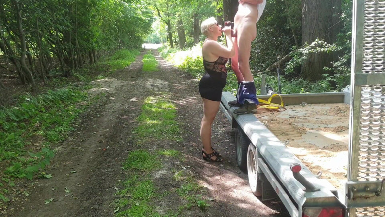 UserBitch1: Гулять Легкомысленно, Трахаться И Писать