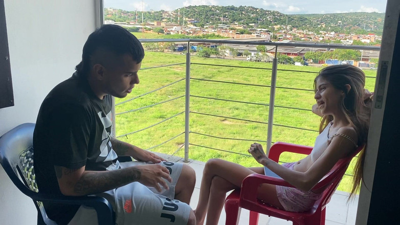 SaritaHott: Een fotoshoot van mijn stiefzus eindigt in een gepassioneerde neukpartij