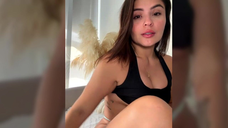 Ayumi Hall: Pierdol mnie teraz, gdy jestem sam w domu, a moja...